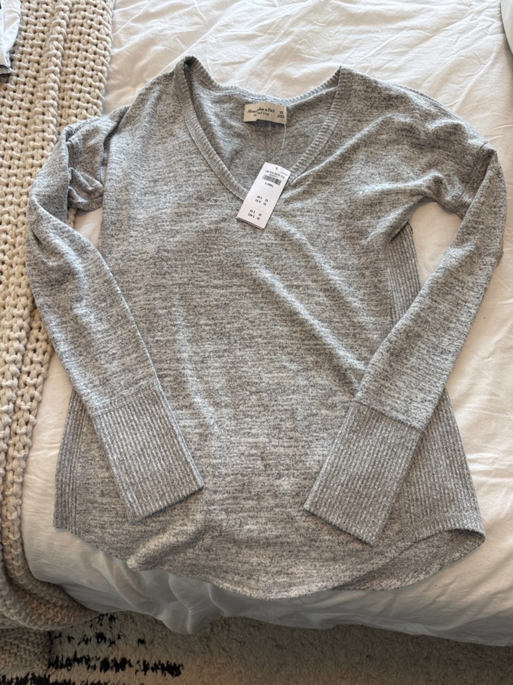 Abercrombie & Fitch Heather Gray V-Neck super soft tee